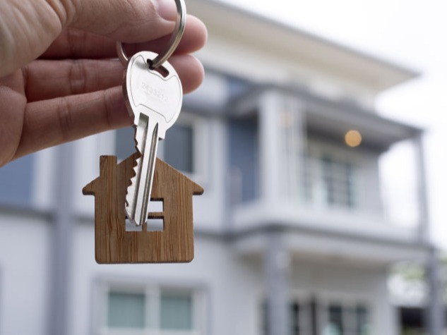Real-Estate